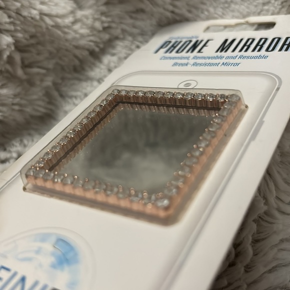 ❤️‍🔥5/$25❤️‍🔥 Stick On Phone Mirror - Picture 3 of 3